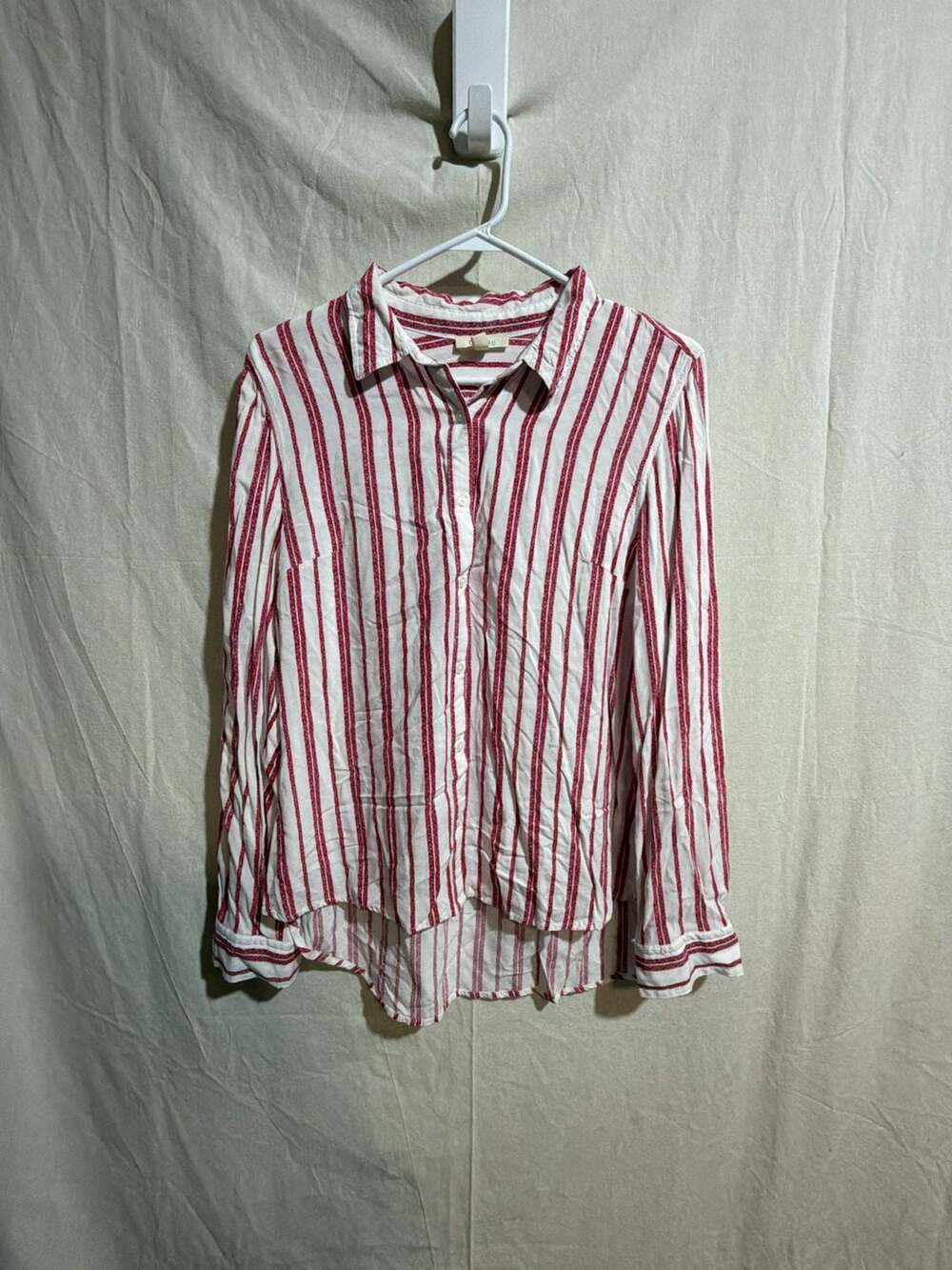 Como Blu Women's Red And White Striped Long Sleeve Button Down Shirt Size L